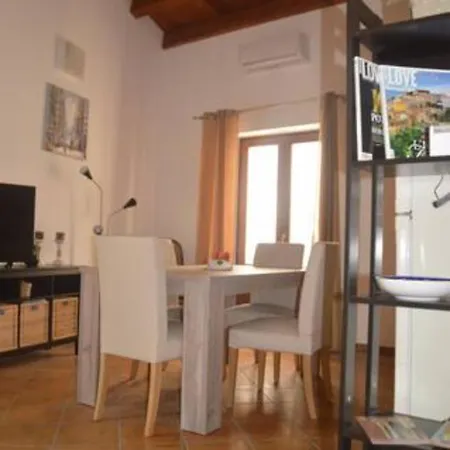 Vecchio Cortile Holidays Appartement Palerme