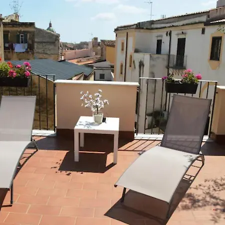 Vecchio Cortile Holidays * 팔레르모